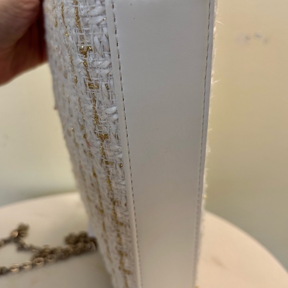 GUESS Cream Tweed Top-Handle Chain Satchel 7.5 by 8 inches Pretty cute - Picture 12 of 14